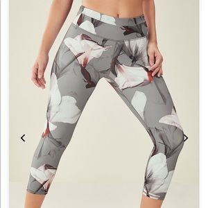 Fabletics Gia Mirage Print PowerLite Capri